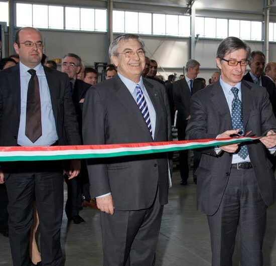 import blog slider taglio del nastro per il nuovo stabilimento produttivo marazzi group 4