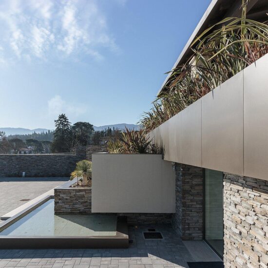 import blog slider come un rilievo nella collina 6